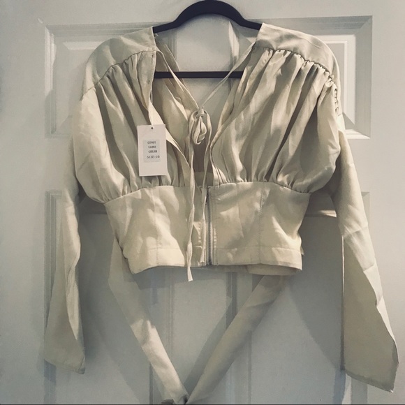 LORNA LUXE 'MADAME ROYALE' PUFF SLEEVE TOP NWT - Picture 6 of 8